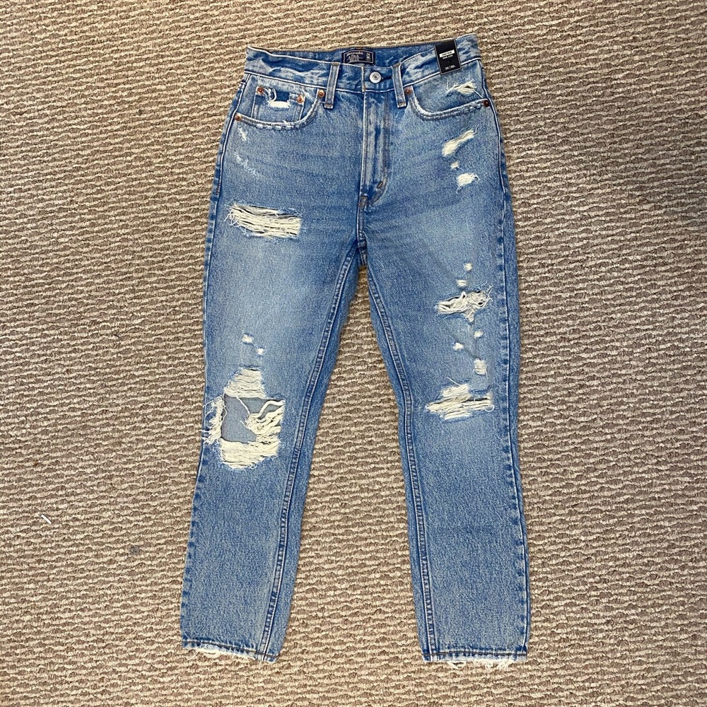 NWOT Abercrombie mom jeans